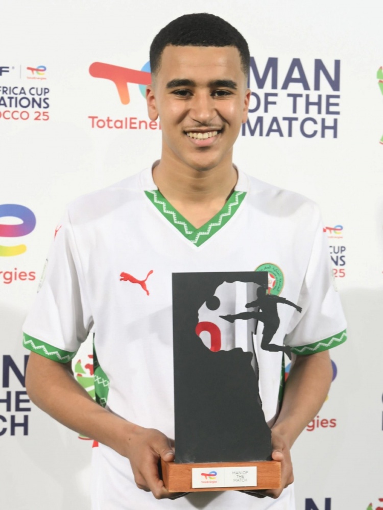 马卡：皇马叫停阿贾克斯青训妖星乌扎内兄弟的交易，原因未知