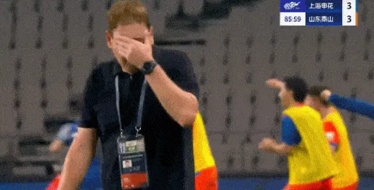 乐鱼体育网站-斯卢茨基掩面而走，表情非常苦涩