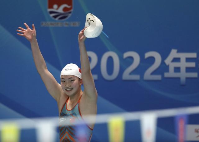 乐鱼线上登陆-李冰洁超世界纪录2秒62！短池世锦赛卫冕非奢望